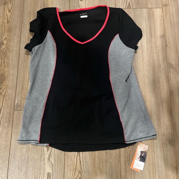 Marks & Spencer Black and Gray Tee with Pink Trim - Picture 4 of 5